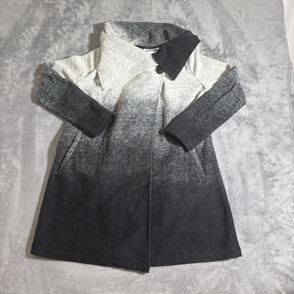BB Dakota Wrap Coat Size XS White Black ombré Asymmetrical Wool Blend